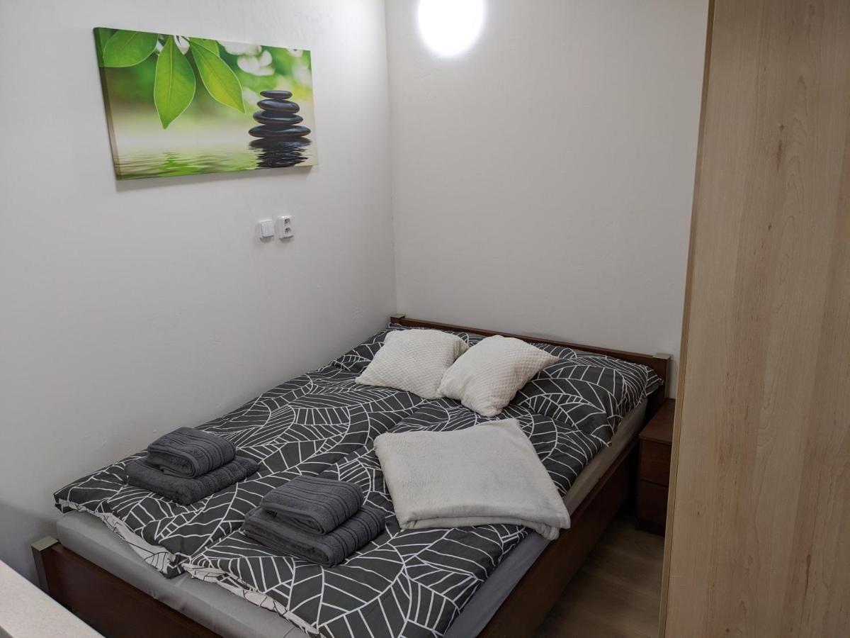Utulne Studio U Marianskeho Udoli V Brne - Lisni Brno Extérieur photo